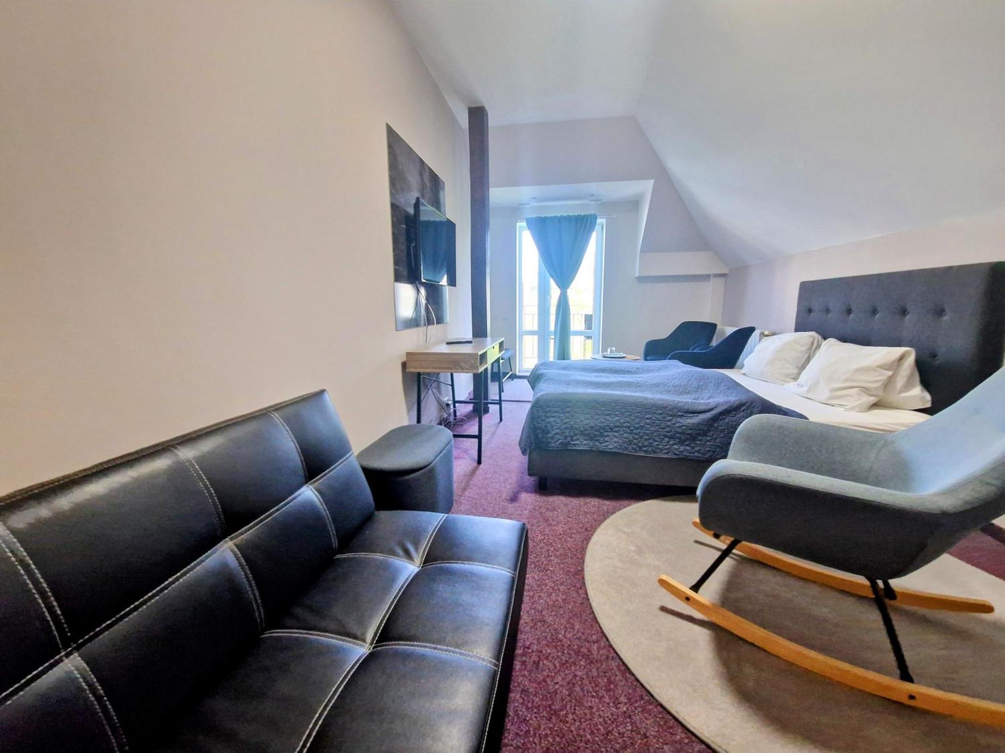 Family Hotel Maxim Beroun  Esterno foto