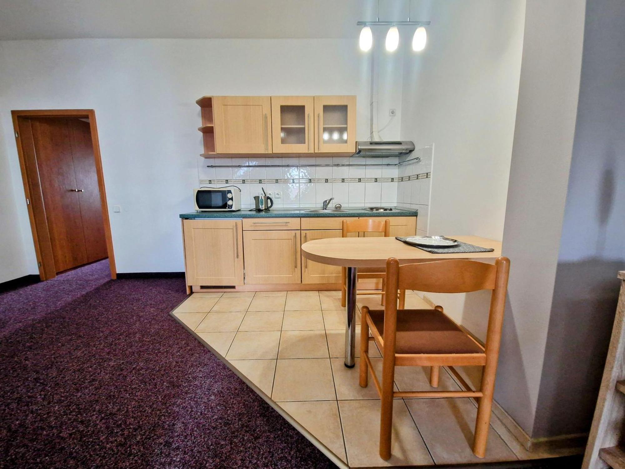 Family Hotel Maxim Beroun  Esterno foto