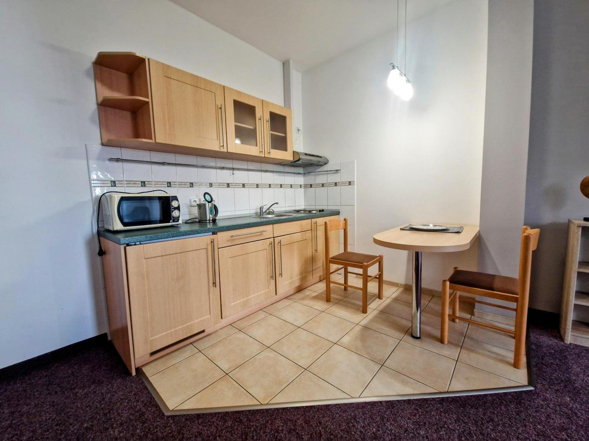 Family Hotel Maxim Beroun  Esterno foto