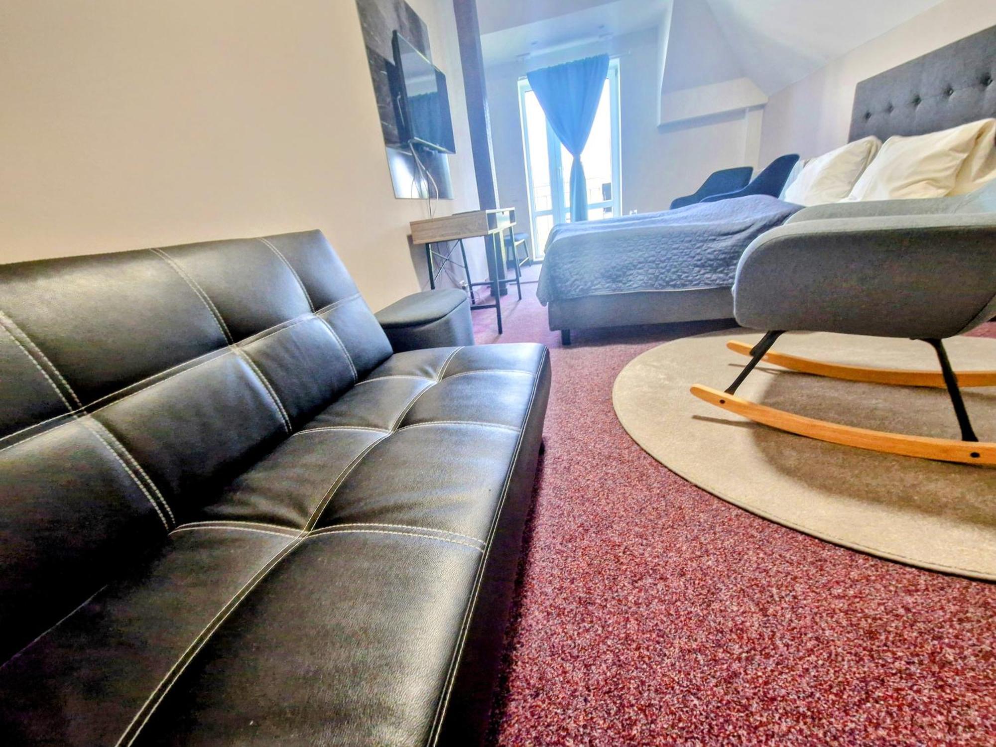 Family Hotel Maxim Beroun  Esterno foto