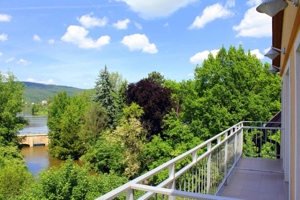 Family Hotel Maxim Beroun  Esterno foto
